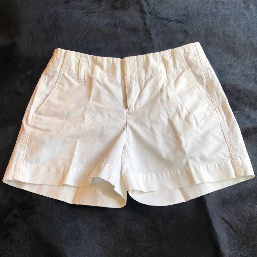 Gap white shorts